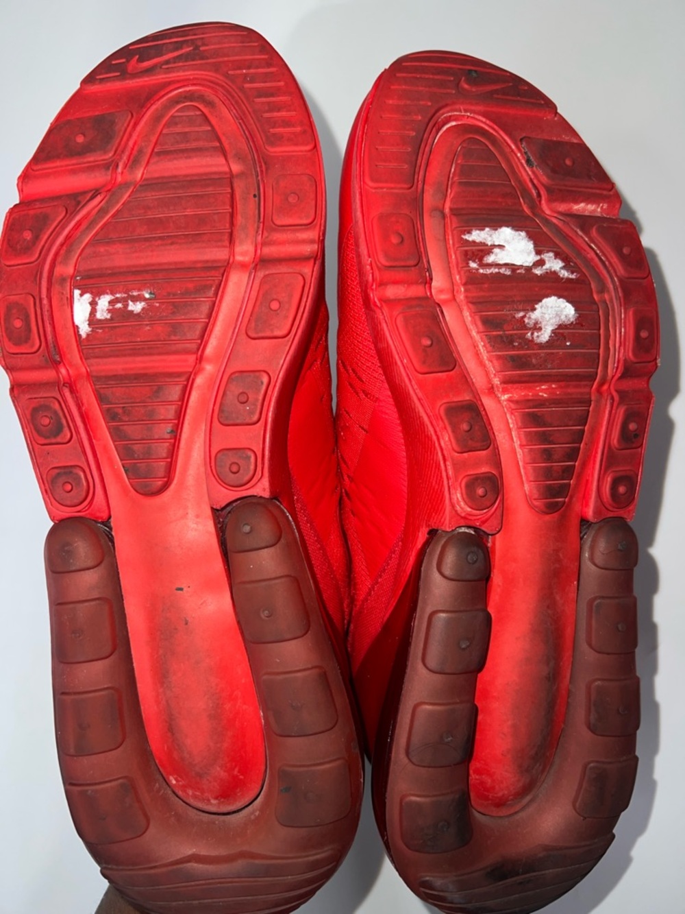 Nike Men’s Air Max 270 Triple Red Sneakers 8.5 - Picture 11 of 11